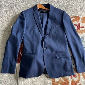 3 piece suit. Jacket, vest, pants . 32in pants 42in jacket.